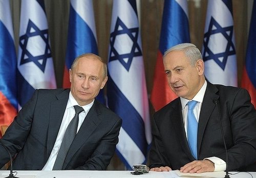 Prime Minister Benjamin Netanyahu and Russian President Vladimir Putin at Netanyahu's residence in Jerusalem on June 25, 2012.