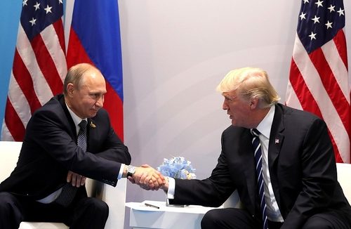 Russian President Vladimir Putin and US President Donald Trump, July 7, 2017 (photo: Office of the President of Russia)