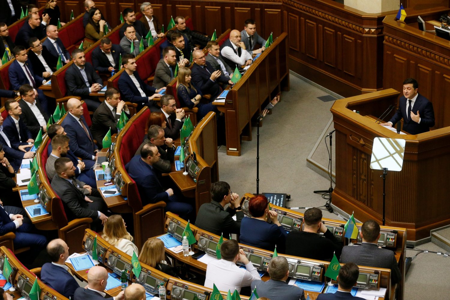 Ukraine’s novice president is in serious trouble already