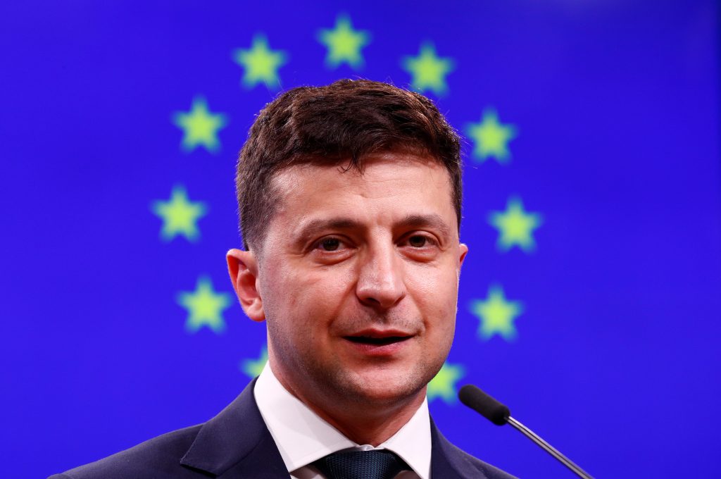 Zelenskyy keeps Ukraine on Euro-Atlantic course set by predecessor Poroshenko