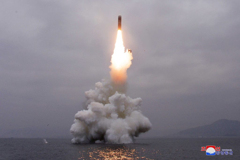 NK-submarine-ballistic-missile-large-1024x683.jpg