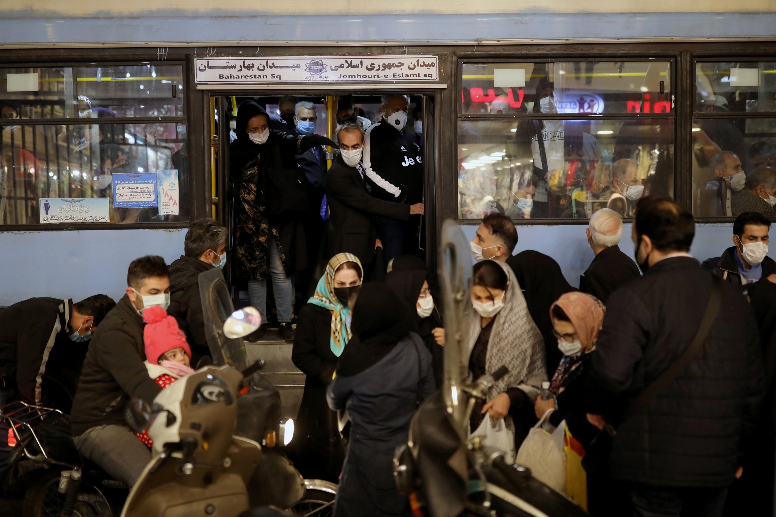 Iran tries another lockdown as coronavirus cases soar - Atlantic Council