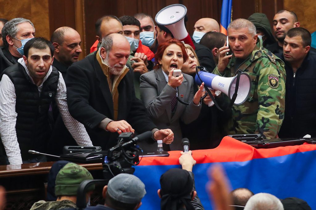 Putin gains and loses from Armenia-Azerbaijan ceasefire deal