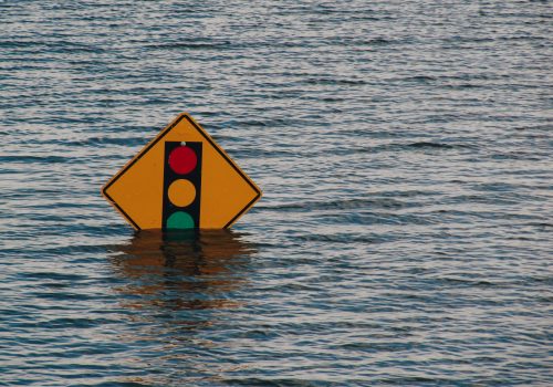 traffic light sign underwater