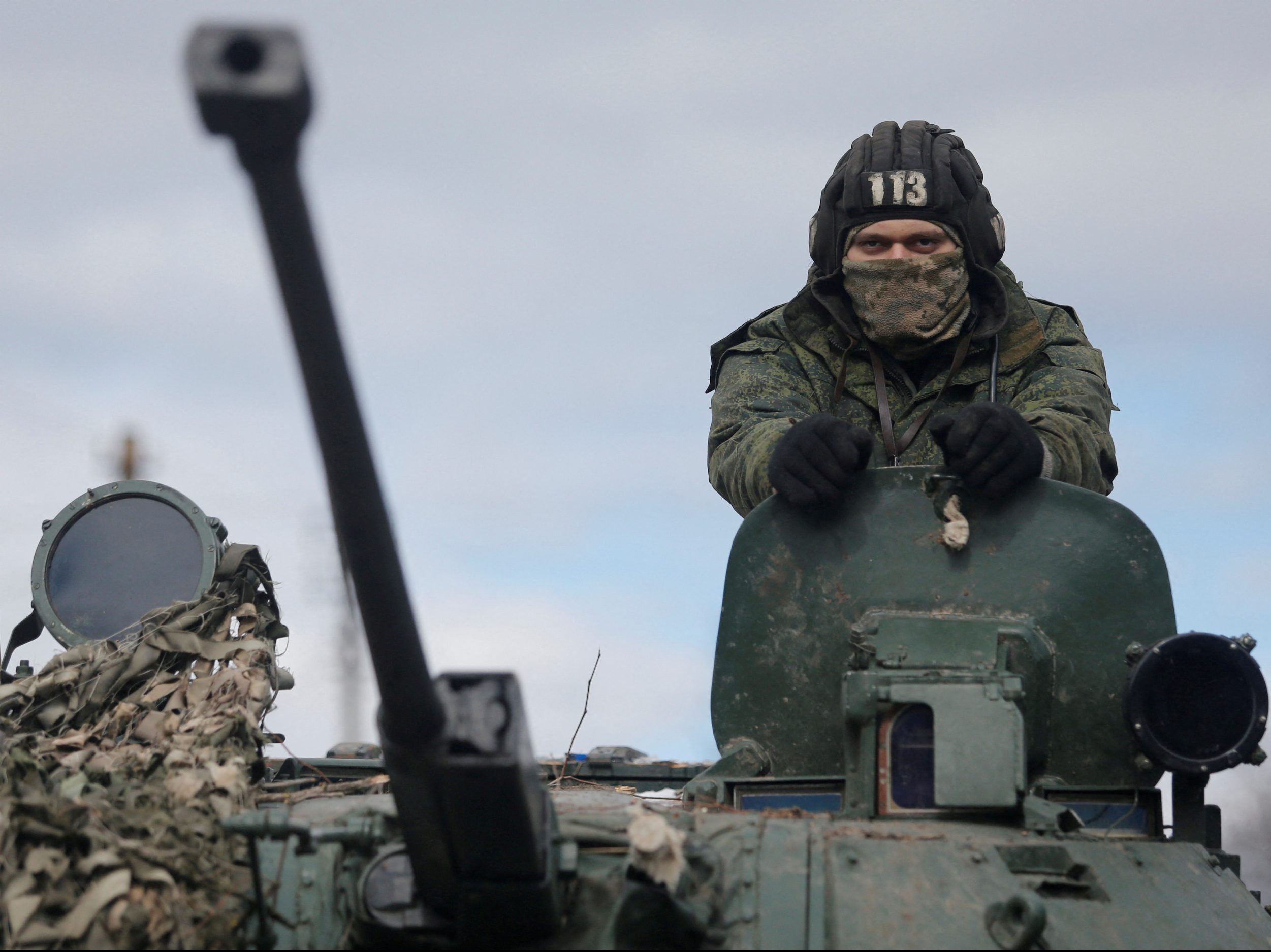 Escalating Ukraine-Russia Conflict: Implications & Global Response