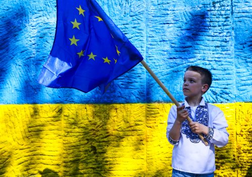 What would EU candidate status mean for Ukraine?