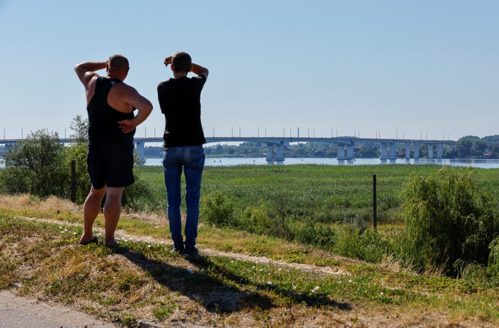 Russian War Report: Russia minimizes Ukrainian damage of strategic bridge in Kherson