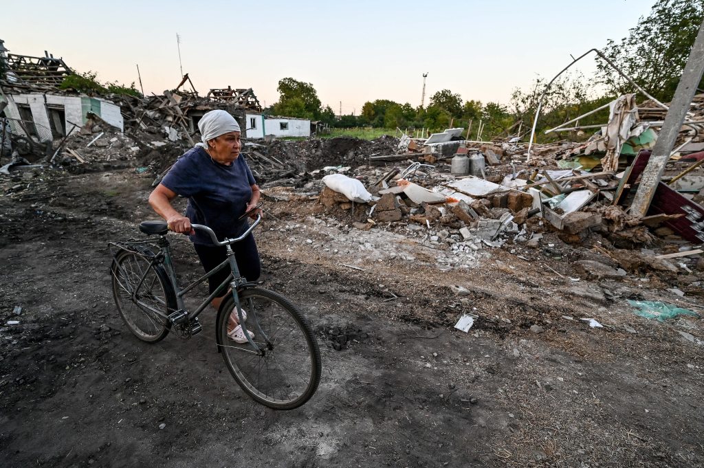 Russian War Report: Russian missile strike targets railway station