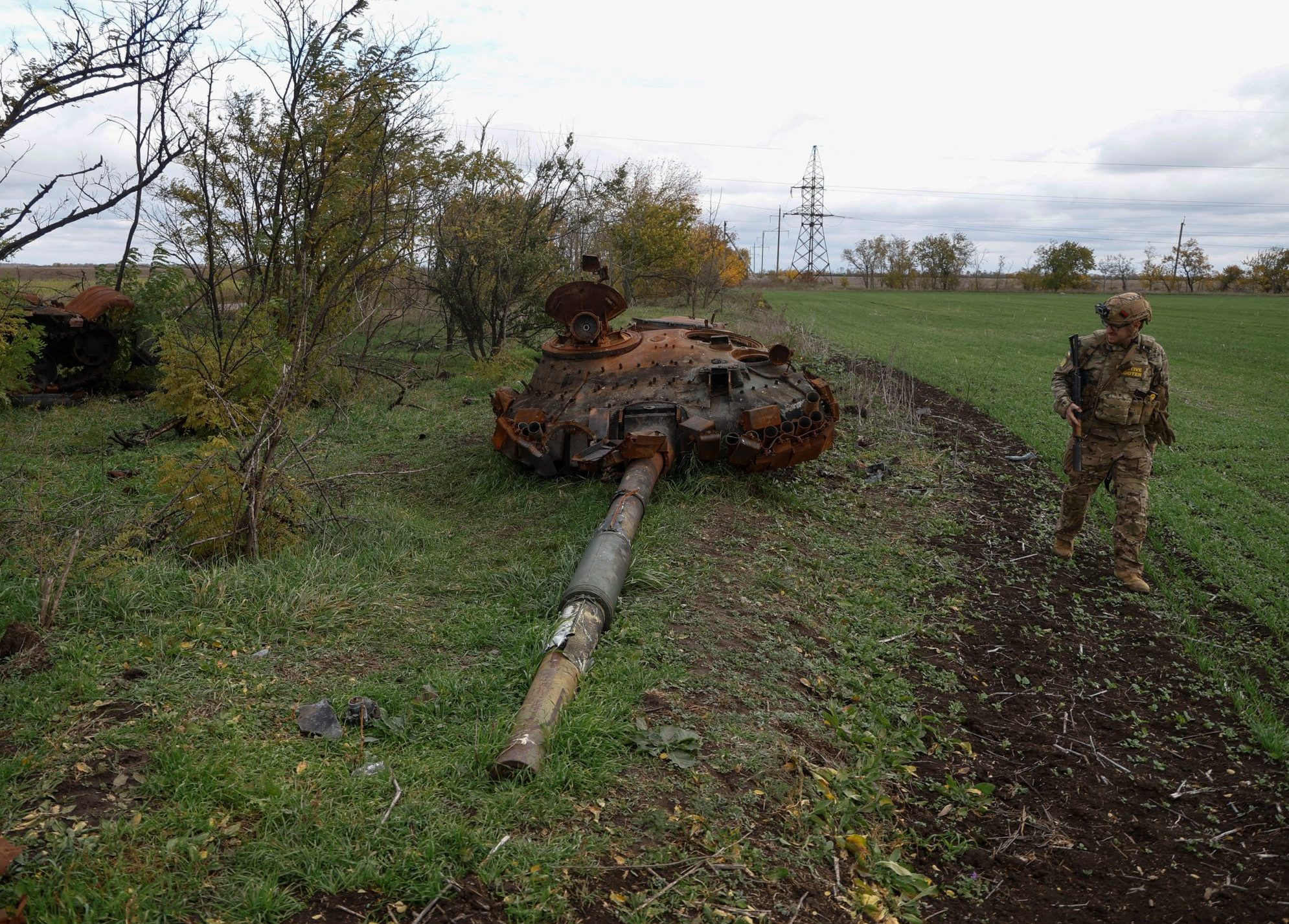 2022-10-26T160216Z_627570369_RC2Y8X9YK5M