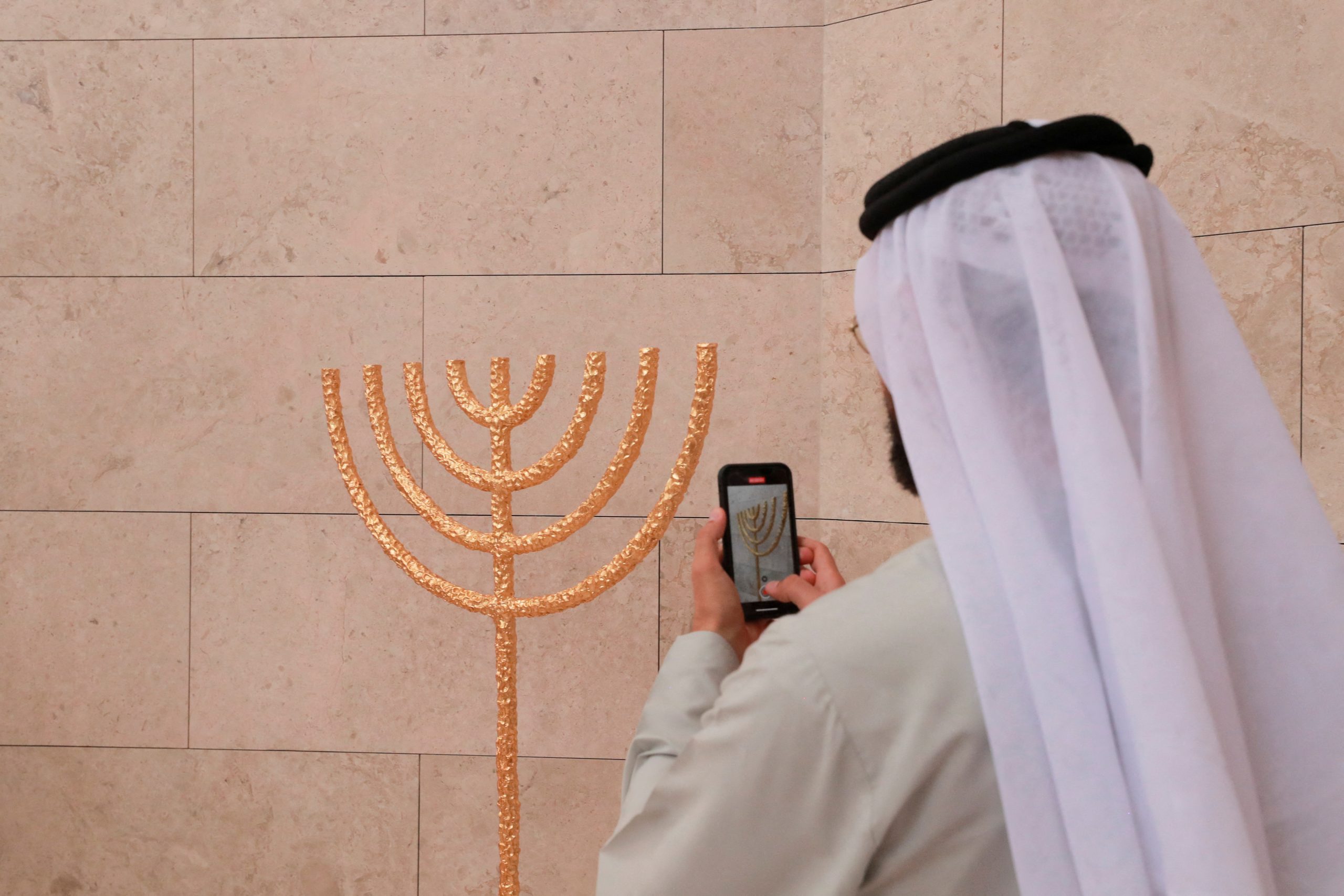 ماذا يعني افتتاح كنيس بيت العائلة الإبراهيمية في الإمارات للمجتمع اليهودي وبقية العالم