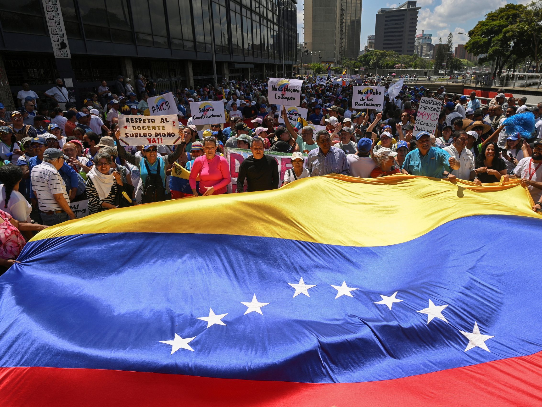 Getting Venezuela s historic humanitarian accord up and running
