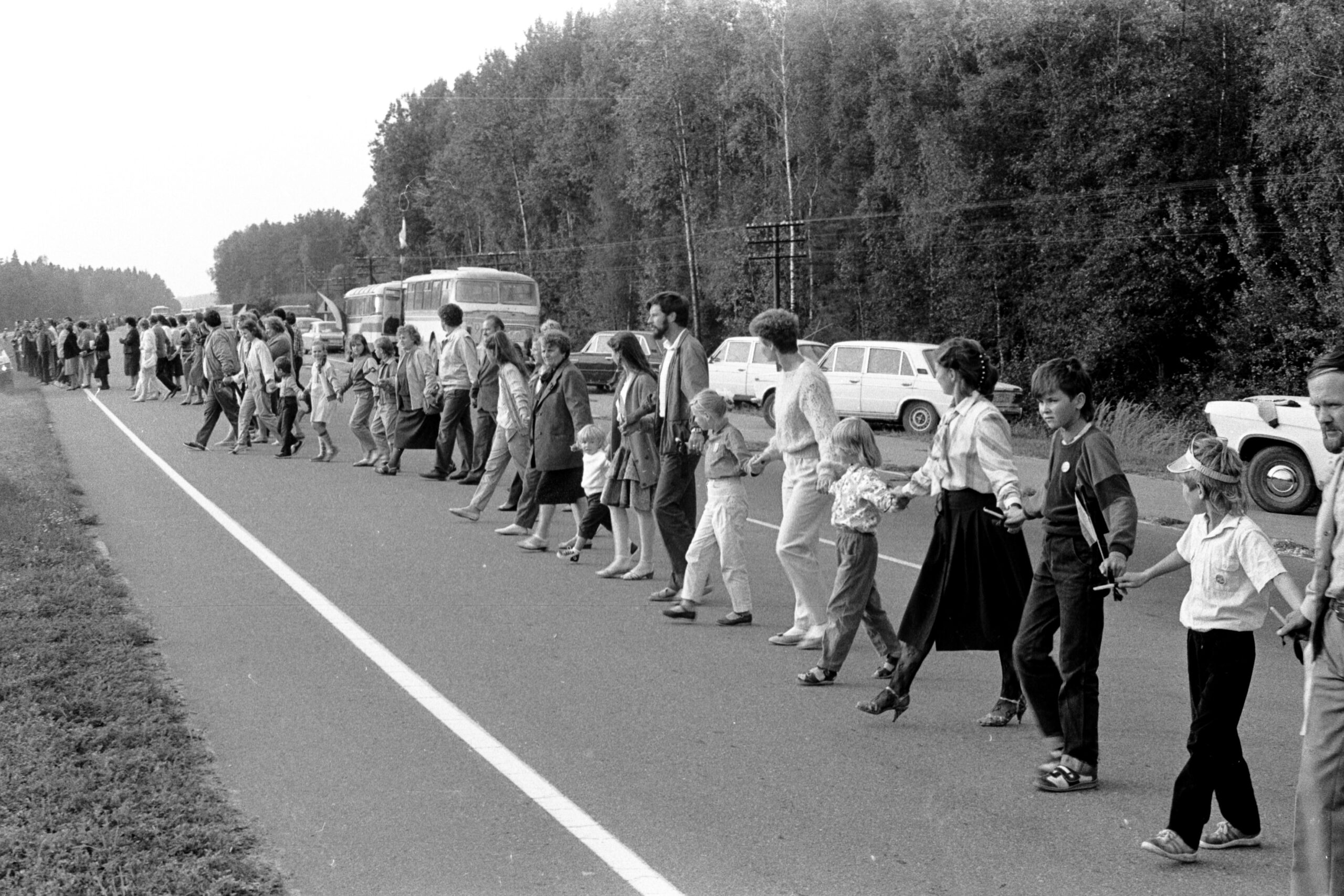 Praėjus trisdešimt penkeriems metams, Baltijos kelias vis dar įkvepia kovai už laisvę