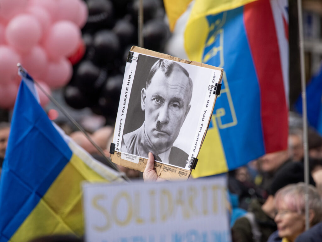 The shadow of 1930s appeasement hangs over US-led peace talks
