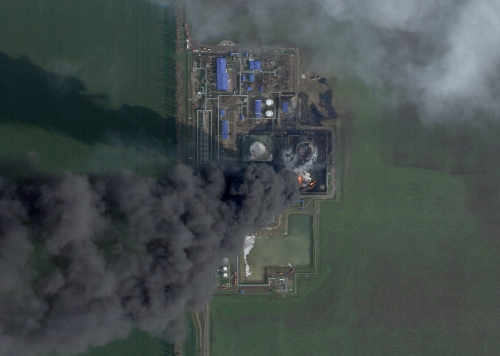 Putin is facing a fuel crisis as Ukraine escalates attacks on Russian refineries