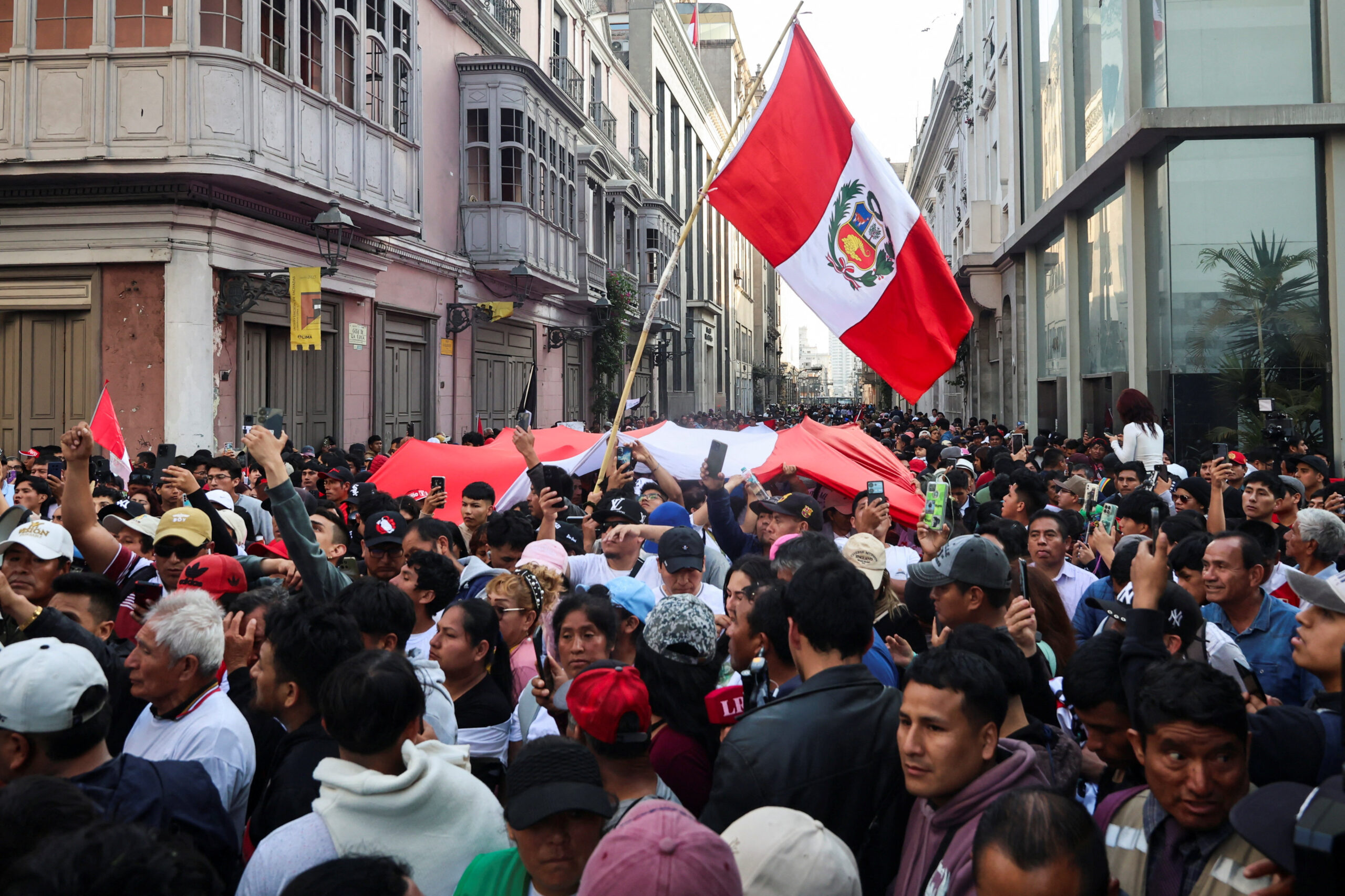 Peru at a breaking point: How ten years of political chaos opened the door to organized crime