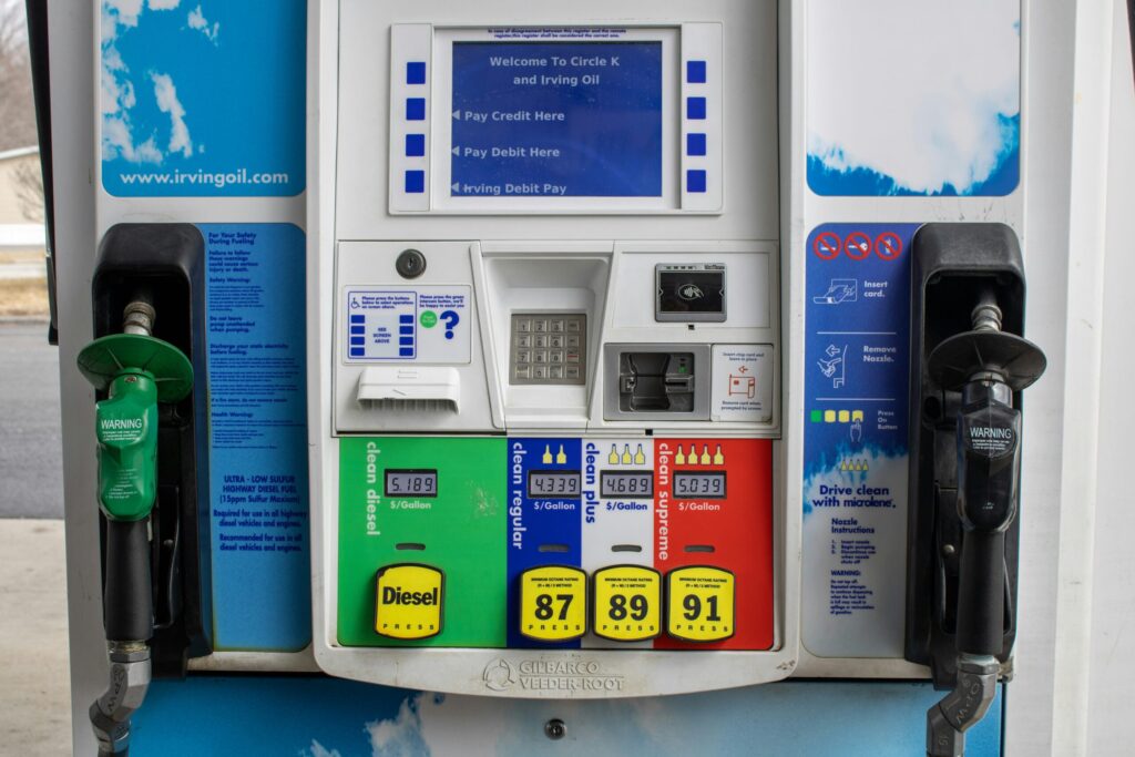 A US oil export ban could raise pump prices